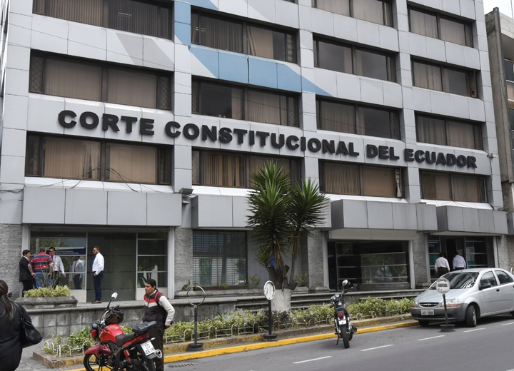 Aborto: ¿Qué pasa en la Corte Constitucional del Ecuador? - Revista Vive