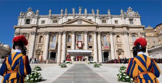Frassati y Acutis son una invitación a no malgastar la vida, León XIV