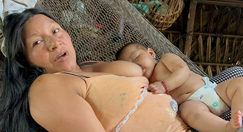 Maternar al ritmo de la Tierra: volver a los ciclos de la naturaleza