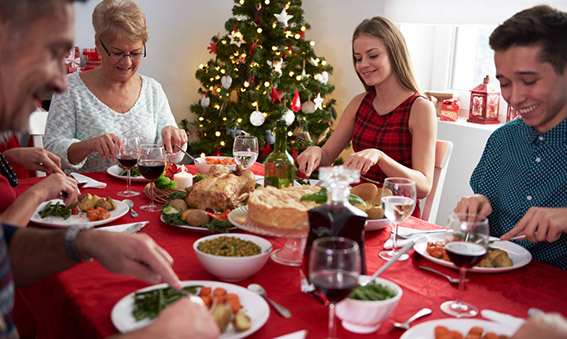 ¿Cómo disfrutar las fiestas, sin descuidar la alimentación?