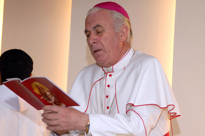 Tributo a Monseñor Arregui