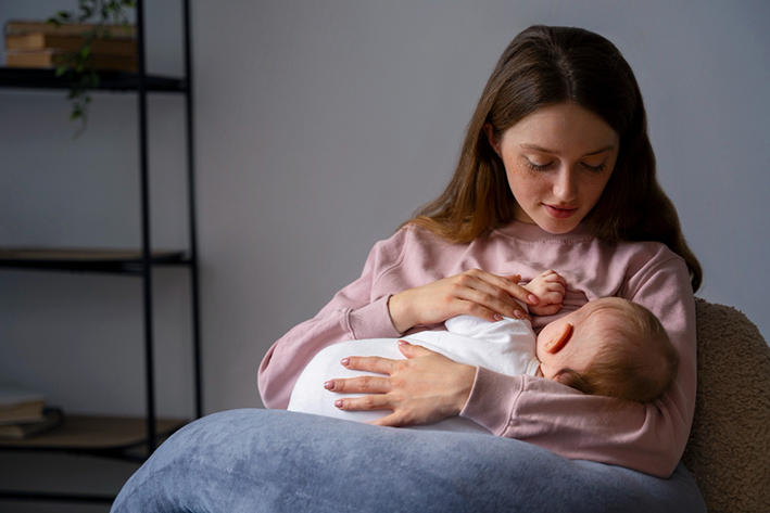 La dieta de la madre durante la lactancia podría ser clave para la salud futura de su bebé