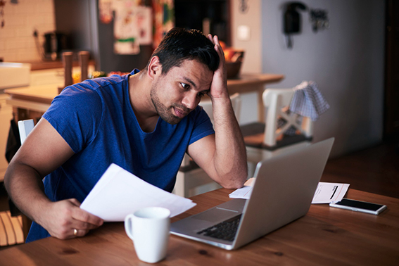 El síndrome del trabajador 24/7: cuando el home office elimina el derecho a desconectarse