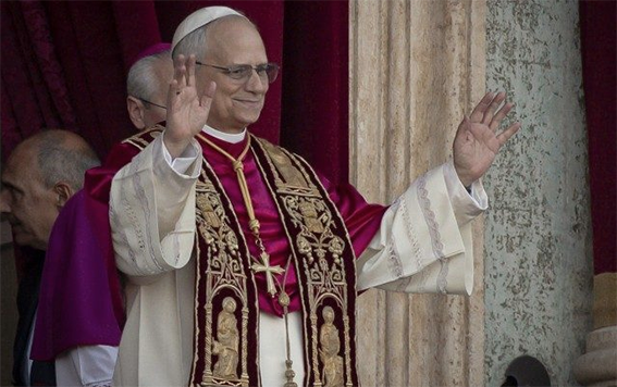 Un año de León: viajes, llamados a la paz y la misión de pastor por el mundo