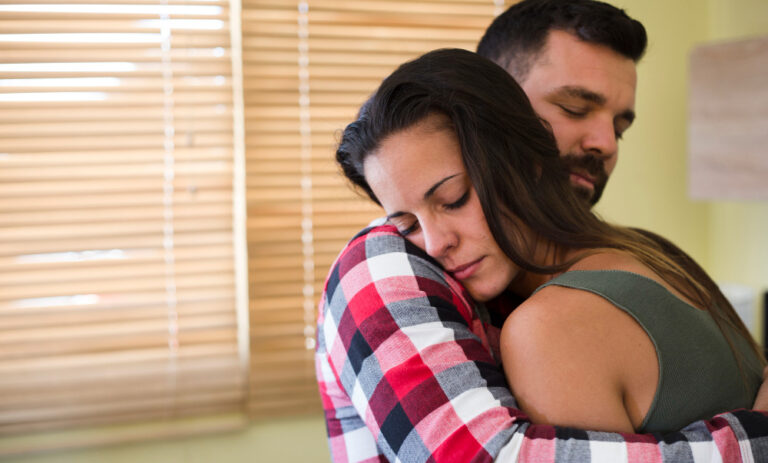 El apego ansioso y su impacto en una relación de pareja 