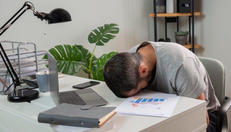 ¿Por qué estamos siempre cansados?